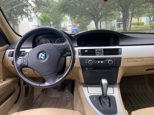 BMW Serie 3 2.5 325ia Progressive At