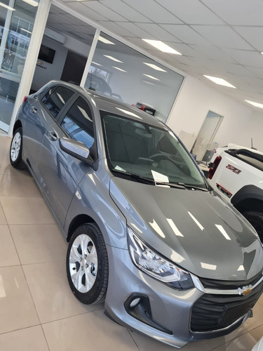 Imagen 12 de 25 de Nuevo Chevrolet Onix Ltz At 1.0t 5p Ad