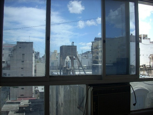 Imagen 9 de 10 de Uruguay Y Peron