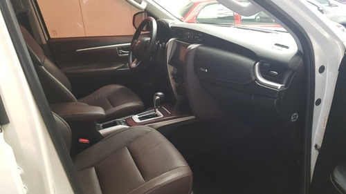 Toyota Sw4 2.8 Srx 177cv 4x4 7as At 2016