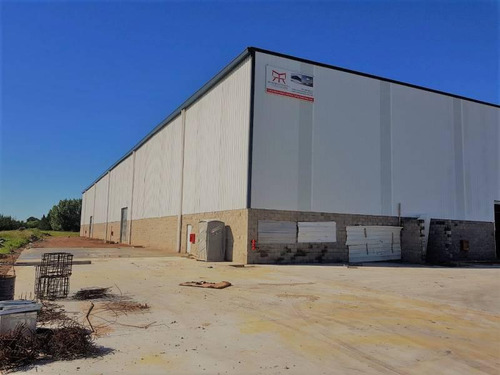 Depósito A Estrenar De 6.000 M2 Sobre Un Terreno De 10.000 M2.