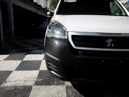 Imagen 12 de 15 de Peugeot Partner 2019 1.6 Hdi Mt