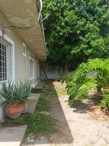 Casa En Venta Campo B, Puerto Ordaz. Amplia Casa Con Terreno Para Remodelar