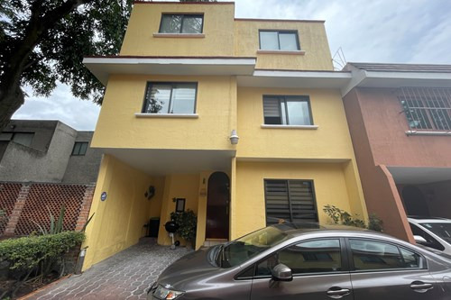 Venta Casa En Av. Toluca, Cerca De La Universidad Anáhuac Del Sur