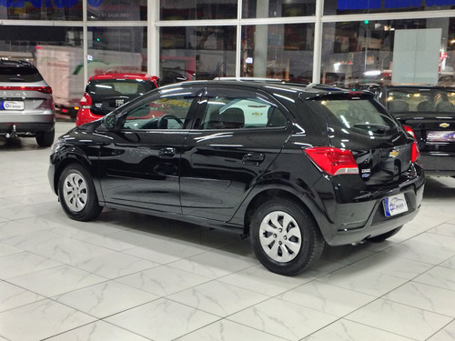 Chevrolet Onix Onix 1.0 LT SPE/4