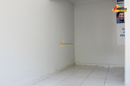 Imagem 10 de 20 de Casa Comercial Para Aluguel, 4 Quartos, 1 Vaga, Centro - Divinópolis/mg - 34313