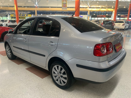 Polo Sedan 1.6 Flex Completo