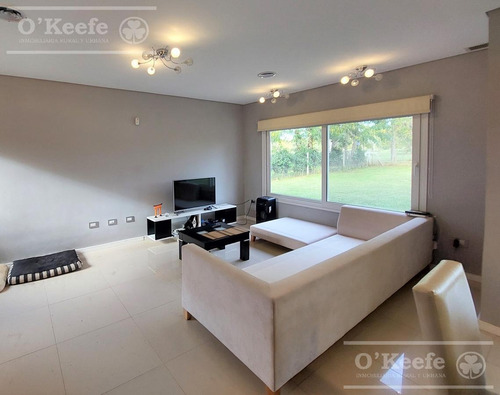 Imagen 3 de 22 de Casa En Venta De 5 Ambientes En Fincas De Hudson Con Pileta