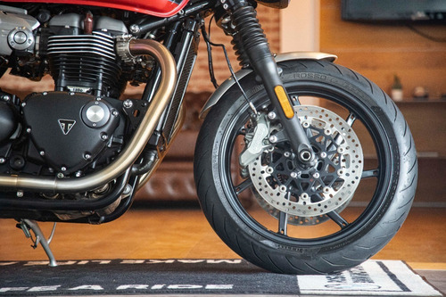 Imagen 12 de 17 de Triumph Speed Twin 1200 Roshaus Motorrad