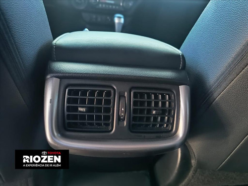 Toyota Hilux 2.8 D-4D TURBO DIESEL CD SRX 4X4 AUTOMÁTICO