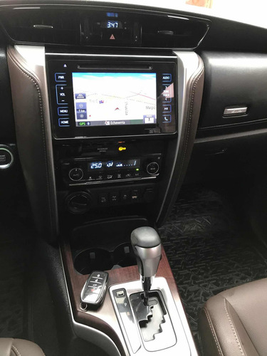 Toyota Sw4 2.8 Srx 177cv 4x4 7as At 2016