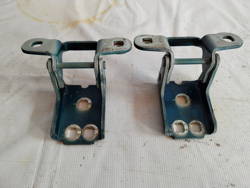 Par Bisagras Delantera Izquierda Jeep Liberty 03 3.7 Aut 4x4 (Usado)