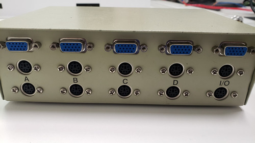 Imagem 4 de 5 de Switch Vga (split Monitores)