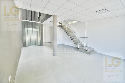 Imagen 7 de 30 de Importante Local Y Oficinas En Venta Y Alquiler En Quilmes Sobre Avenida Andres Baranda