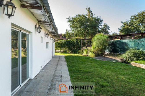 Venta Casa En La Almudena