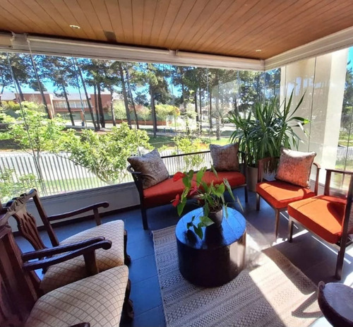 Tejada 4d+4b+4est+1bod+piso Bajo+piscinas+areas Verdes