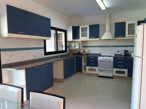 Imagen 3 de 12 de Casa Con Pileta