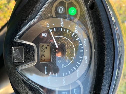 Biz 125 Com Partida Elétrica Ano:2017 Calçada De Pneus