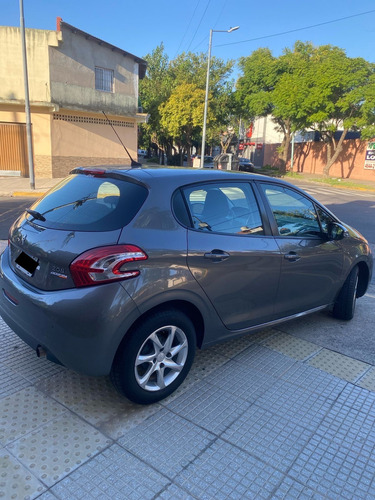 Peugeot 208 1.5 Allure Touchscreen