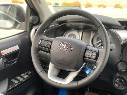 Toyota Hilux Pick-Up 2.8 Cd Srv 177cv 4x4 At
