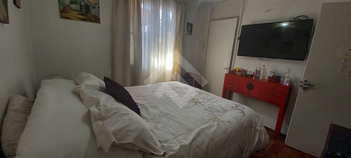 Casa En Venta De 4 Dorm. En Macul