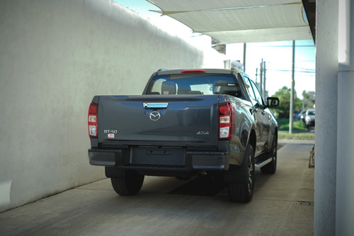 Imagen 6 de 17 de Mazda Bt-50 Dc 4x4 3.0 At High P
