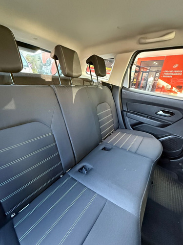 Renault Duster Zen 1.6l 5mt 4x2