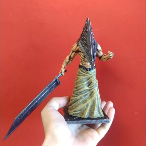 Pyramid Head ( Cabeça De Pirâmide) Silent Hill 31cm