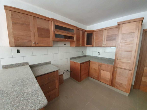Imagen 2 de 8 de Listos 3h-2.5b-2p C/s. Costa Verde Dn, Santo Domingo, R. D.