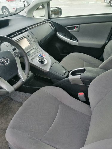 Imagen 14 de 15 de Toyota Prius 2015 1.8 Base Hibrido At