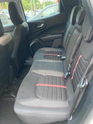 Imagem 12 de 14 de Fiat Toro 2020 1.8 16v Freedom Flex 4x2 Aut. 4p