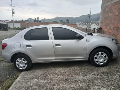 Renault Logan 1.6 Authentique