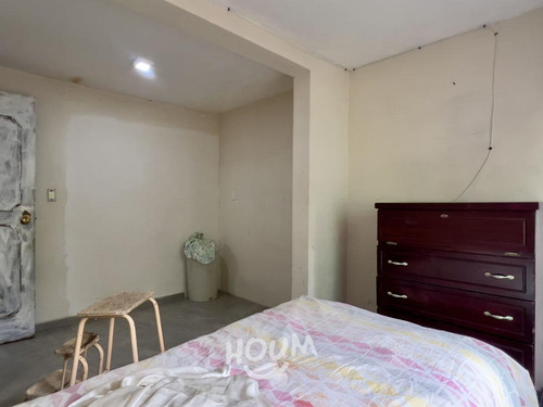 Casa En Alfredo Del Mazo, Ecatepec De Morelos Con 2 Recámaras, 225 M², Id: 149144