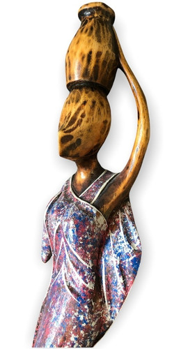Figura Decorativa En Madera De Mujer Con Jarra - 49cm