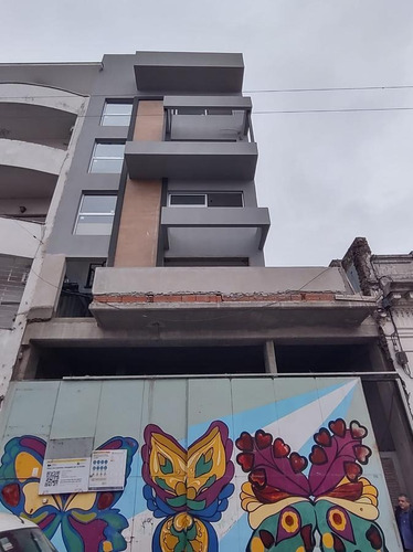 Imagen 3 de 8 de Local Comercial Con Jardín Propio En San Telmo