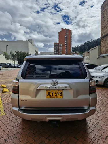 Toyota 4Runner 4.0 Sr5