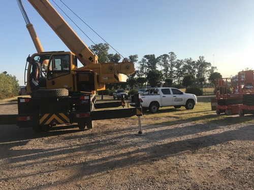 Grua 25 Tn. Xcmg Sobre Camión