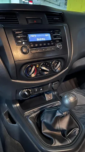 Nissan Frontier 2.5 S Mecánica 4*4