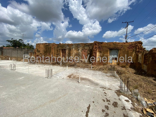 Terreno En Venta Centro De Araure - #25-8930 Jm Rah