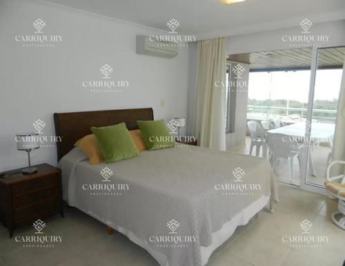 Apartamento En Brava Frente Al Mar, Alquiler