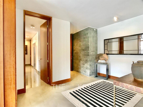 Departamento En Venta De 3 Dorm. En Lo Barnechea