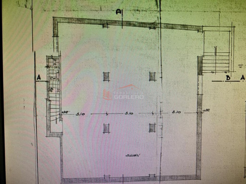 Local Sobre Avd. Gorlero En Punta Del Este, Península, Venta Alquiler, Amplio Local En Planta Baja + Otro En Sub Suelo Independiente + 2 Apartamentos- Ref: 21752
