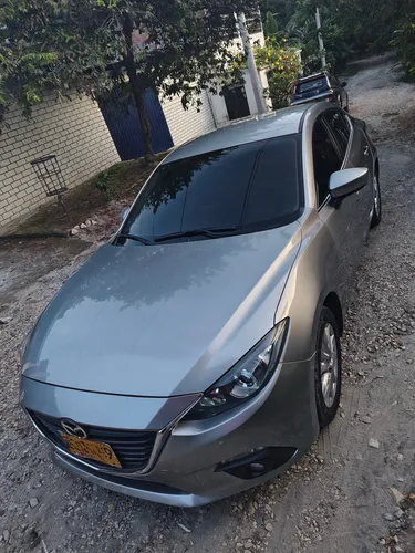 Mazda 3 2.0 Touring