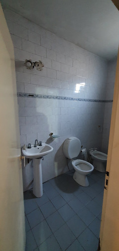 Departamento Tipo Casa Al Frente 4 Ambientes Con Terraza
