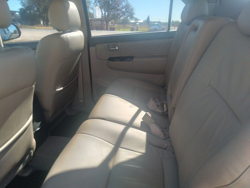 Imagen 10 de 14 de Toyota Sw4 2012 3.0 Srv Cuero I 171cv 4x4 5at