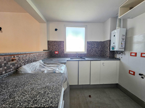 Departamento En Luis Agote