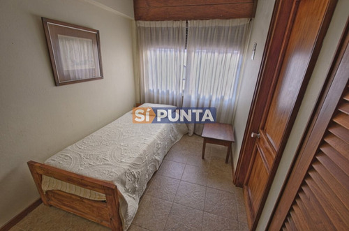 Imagen 16 de 17 de Apartamento En Alquiler Playa Mansa