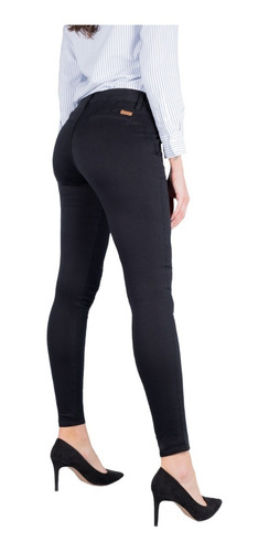 Pantalón Oggi Chinos Skinny Gabardina Negro Dama