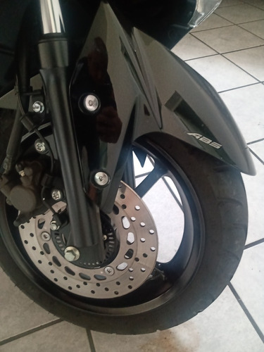 Imagem 2 de 13 de Yamaha Nmax 160