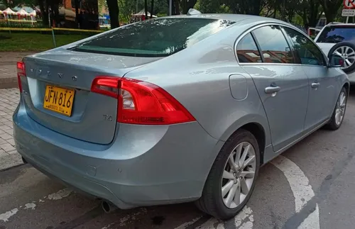 Volvo S60 2.0 T4 Drive-e R-design
